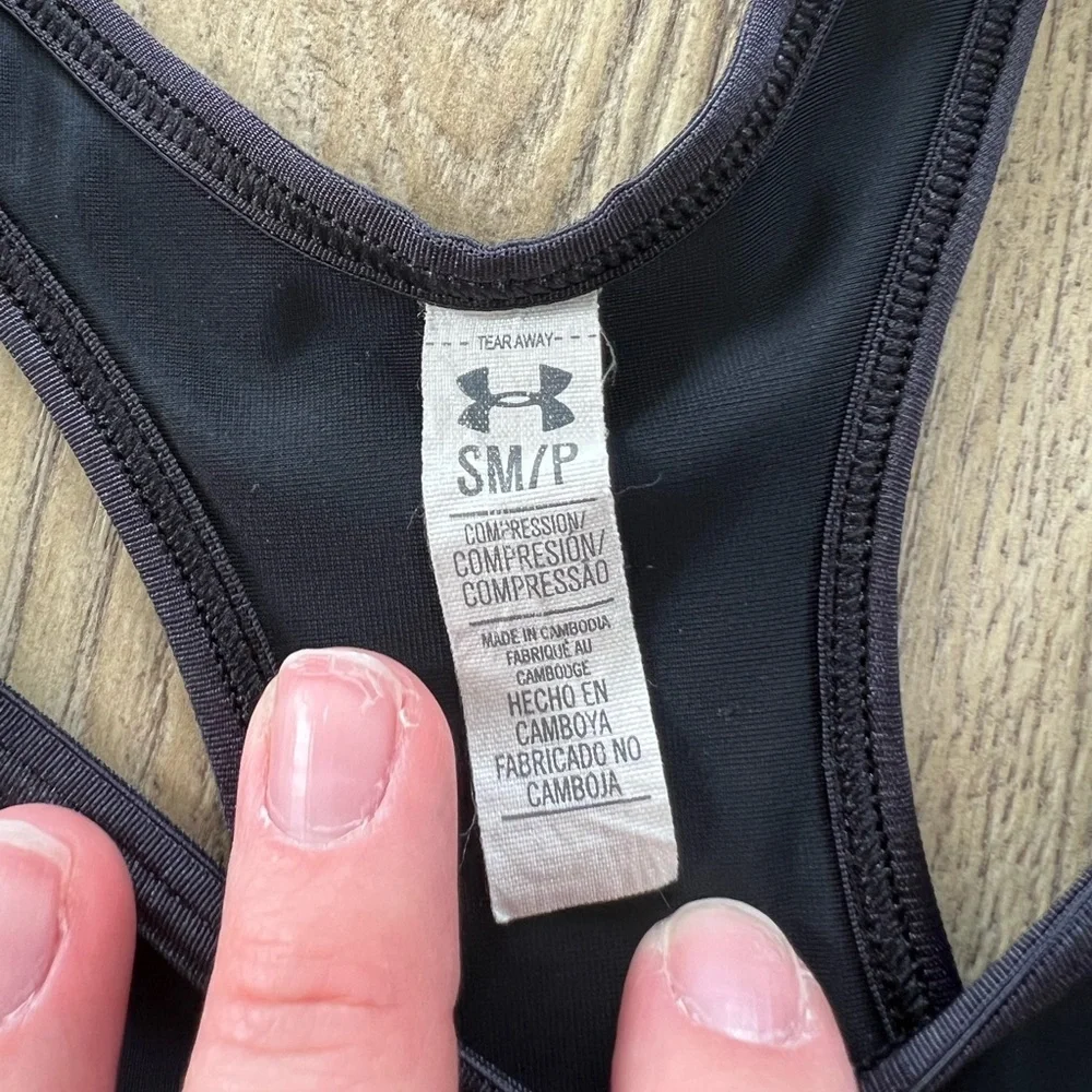 Under Armour Black‎ Sports Bra with Racerback Design